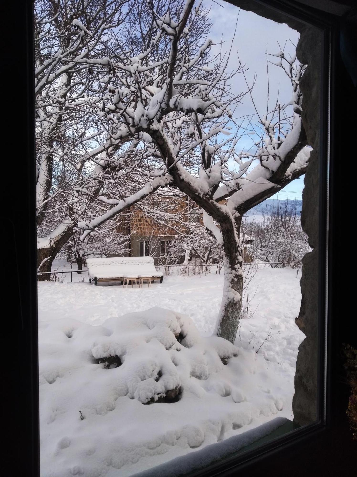 Zove Rural Cottage With Garden Views K'arashamb Eksteriør bilde