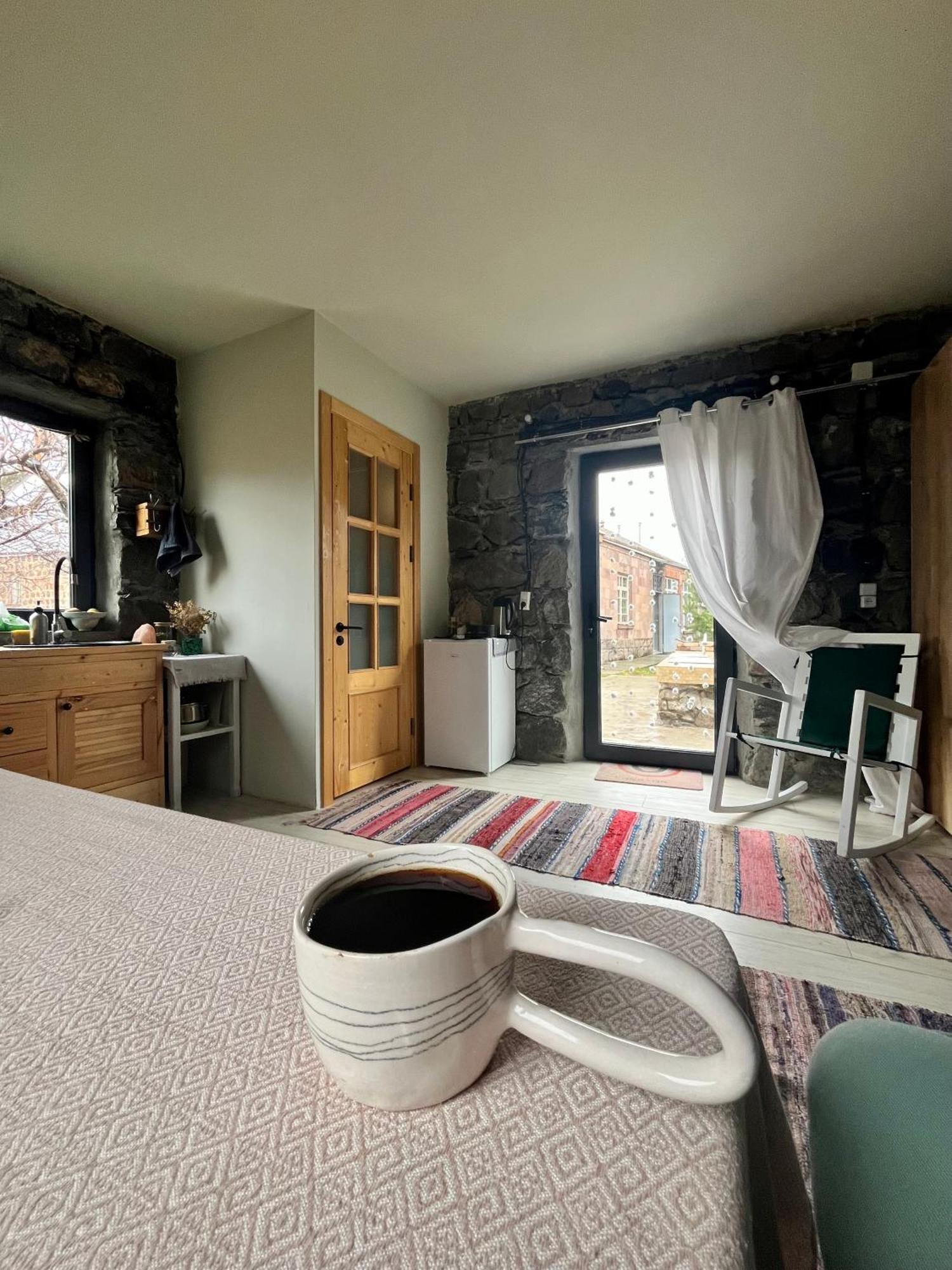 Zove Rural Cottage With Garden Views K'arashamb Eksteriør bilde
